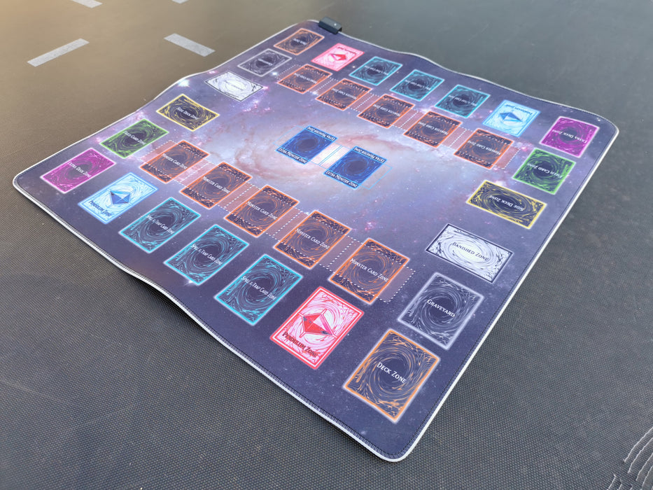 Yu-Gi-Oh! 2-speler TCG Speelmat met Multi-Color LED - 70x70Cm - Milky Way  - 2-player TCG Playmat